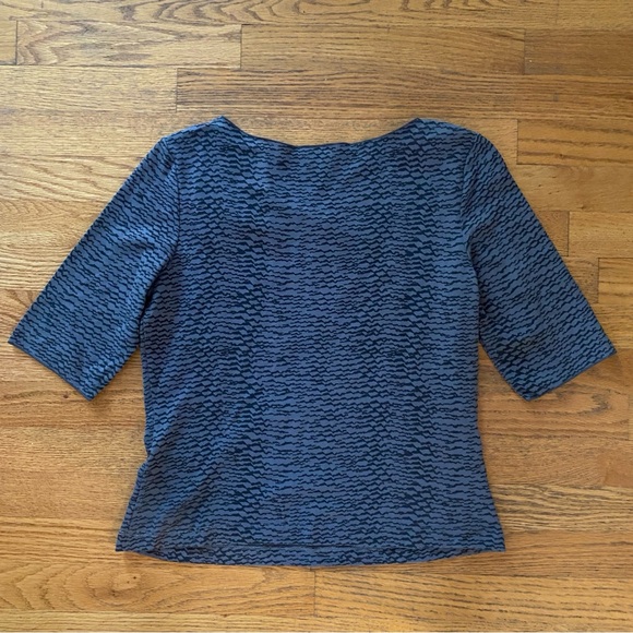 Armani Collezioni Shirt Women Size 10 Gray Asymmetrical Ruffle Blouse 3/4 Sleeve - Picture 6 of 7